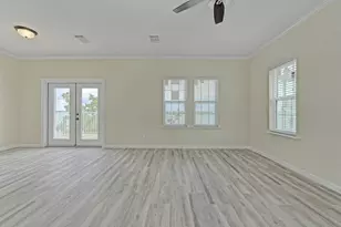 21 E Circle Dr, Saddlebunch, FL 33040 - Photo 14