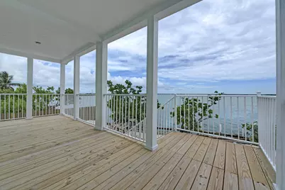 21 E Circle Drive #B, Saddlebunch, FL 33040 - Photo 10