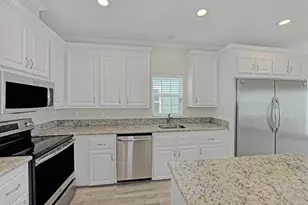 21 E Circle Dr, Saddlebunch, FL 33040 - Photo 16