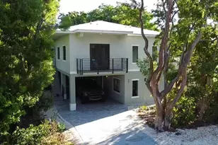 901 Estall St, Key Largo, FL 33037 - Photo 1