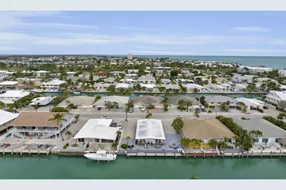 281 & 291 10th Street, Key Colony, FL 33051 - Photo 10