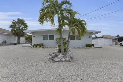 281 & 291 10th Street, Key Colony, FL 33051 - Photo 2