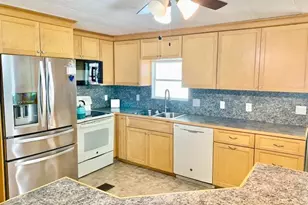 808 S Silver Cir, Key Largo, FL 33037 - Photo 14