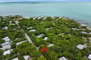 51 N Bay Harbor Dr, Key Largo, FL 33037 - Photo 28