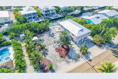 27426 Martinique Lane, Ramrod Key, FL 33042 - Photo 40