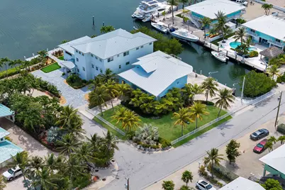 180 Ana Court, Marathon, FL 33050 - Photo 2