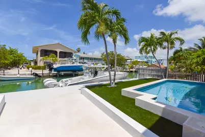 848 E Caribbean Drive, Summerland Key, FL 33042 - Photo 18