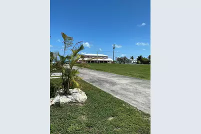 802 N Topaz, Key Largo, FL 33037 - Photo 6