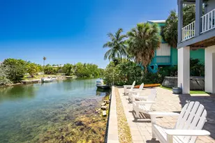 59 Palm Dr, Lower Sugarloaf Key, FL 33040 - Photo 2