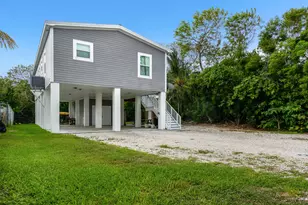 27024 Shannahan Rd, Ramrod Key, FL 33042 - Photo 2