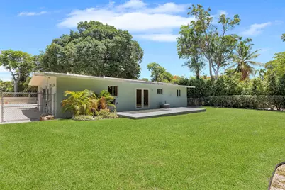9 Transylvania Avenue, Key Largo, FL 33037 - Photo 10