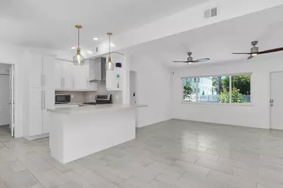 9 Transylvania Avenue, Key Largo, FL 33037 - Photo 8