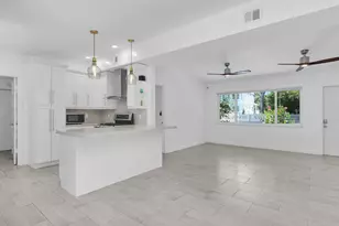 9 Transylvania Ave, Key Largo, FL 33037 - Photo 8