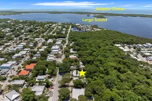 9 Transylvania Ave, Key Largo, FL 33037 - Photo 32