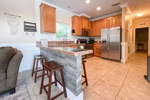 37 Palm Dr, Lower Sugarloaf Key, FL 33040 - Photo 4
