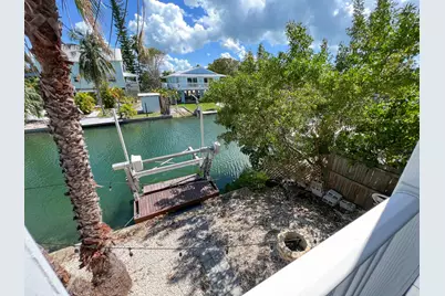 37 Palm Drive, Lower Sugarloaf Key, FL 33040 - Photo 2