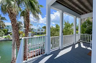 37 Palm Dr, Lower Sugarloaf Key, FL 33040 - Photo 10