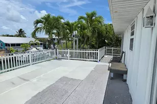 8 Emerald Dr, Big Coppitt, FL 33040 - Photo 36