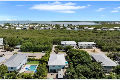 54 Tarpon Avenue, Key Largo, FL 33037 - Photo 32