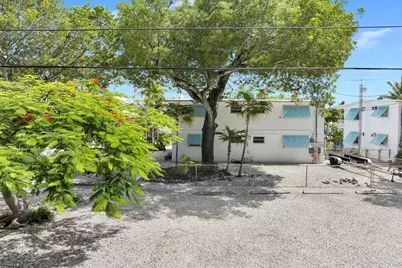 127 & 121 Monroe Drive #1-3, Plantation Key, FL 33070 - Photo 4