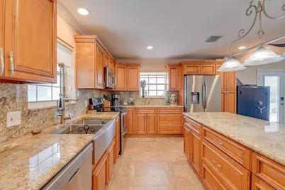 706 E Caribbean Drive, Summerland Key, FL 33042 - Photo 4