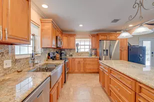 706 E Caribbean Dr, Summerland Key, FL 33042 - Photo 4