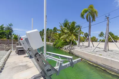 706 E Caribbean Drive, Summerland Key, FL 33042 - Photo 18
