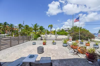 706 E Caribbean Drive, Summerland Key, FL 33042 - Photo 20
