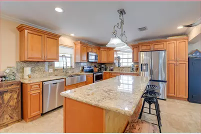 706 E Caribbean Drive, Summerland Key, FL 33042 - Photo 1