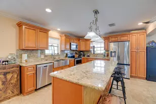706 E Caribbean Dr, Summerland Key, FL 33042 - Photo 4