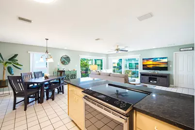 12690 Overseas Highway #APT 310, Marathon, FL 33050 - Photo 16