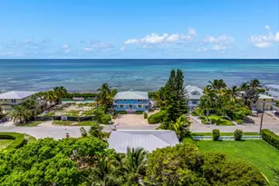 235 W Seaview Cir, Duck Key, FL 33050 - Photo 14