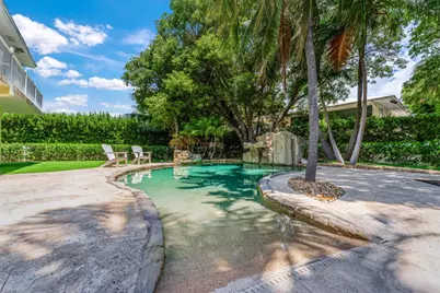 235 W Seaview Circle, Duck Key, FL 33050 - Photo 2