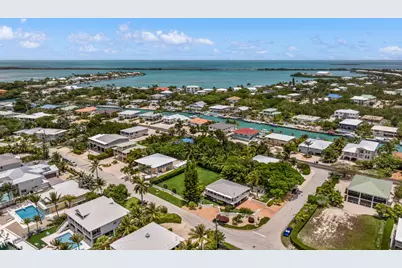 235 W Seaview Circle, Duck Key, FL 33050 - Photo 50