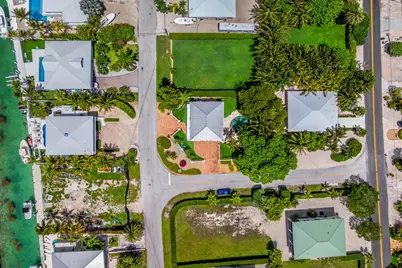 235 W Seaview Circle, Duck Key, FL 33050 - Photo 18
