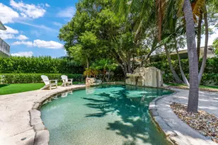 235 W Seaview Cir, Duck Key, FL 33050 - Photo 1