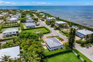 235 W Seaview Cir, Duck Key, FL 33050 - Photo 12