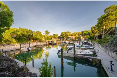 96000 Overseas Highway #APT D2, Key Largo, FL 33037 - Photo 1