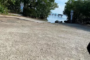 106 S Bay Harbor Dr, Key Largo, FL 33037 - Photo 12