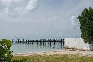 106 S Bay Harbor Dr, Key Largo, FL 33037 - Photo 14