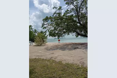 106 S Bay Harbor Drive, Key Largo, FL 33037 - Photo 18