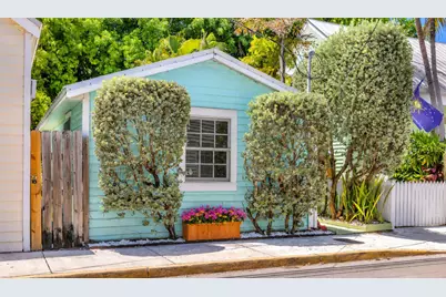 1105 Olivia Street, Key West, FL 33040 - Photo 2