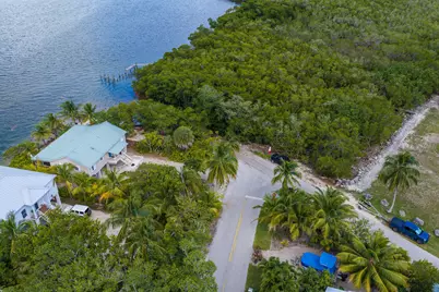 19543 Navajo Street, Sugarloaf Key, FL 33042 - Photo 16