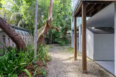 19543 Navajo Street, Sugarloaf Key, FL 33042 - Photo 34