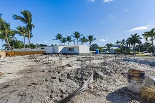 1000 W Ocean Dr, Key Colony, FL 33051 - Photo 12
