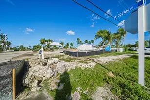 1000 W Ocean Dr, Key Colony, FL 33051 - Photo 16