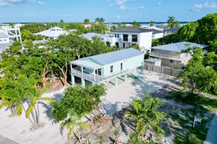224 W Seaview Dr, Duck Key, FL 33050 - Photo 32