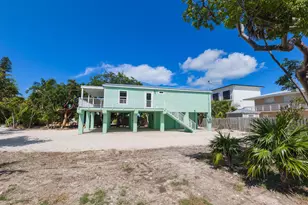 224 W Seaview Dr, Duck Key, FL 33050 - Photo 2
