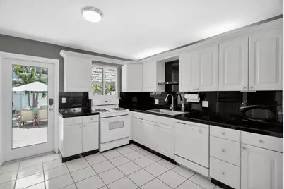 19 SE Marlin Avenue, Key Largo, FL 33037 - Photo 16