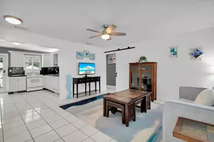 19 SE Marlin Ave, Key Largo, FL 33037 - Photo 10